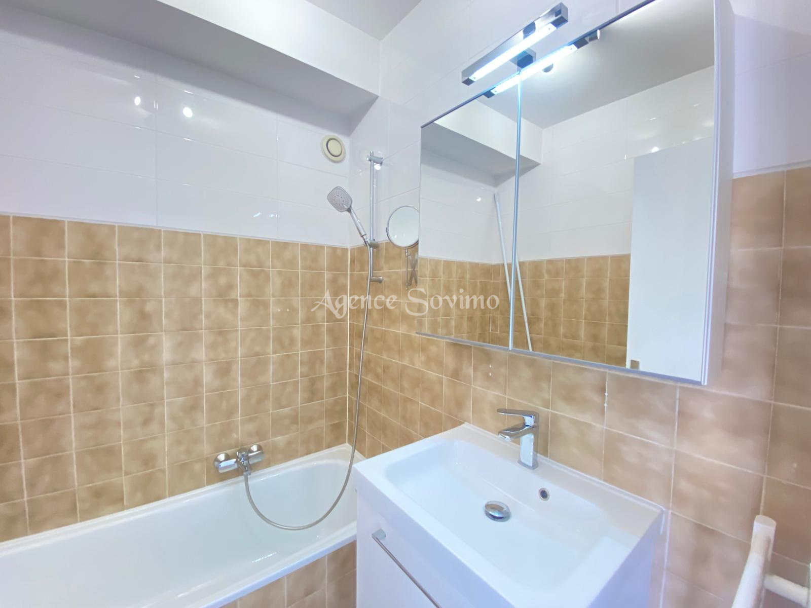 Image_9, Appartement, Mandelieu-la-Napoule, ref :2EO2